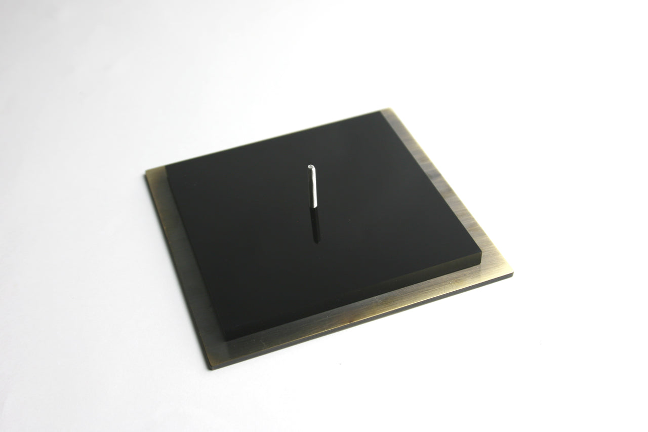 Brass plate 150×150mm(Nakajima) – ミッドセンチュリー表札 MICS(ミクス)