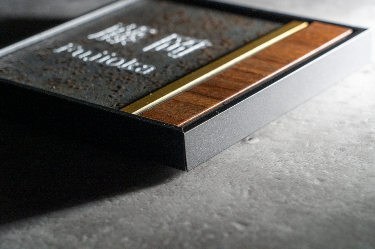 Framework 100×100mm(藤岡) – ミッドセンチュリー表札 MICS(ミクス) Framework 100×100mm(藤岡) – ミッドセンチュリー表札 MICS(ミクス)