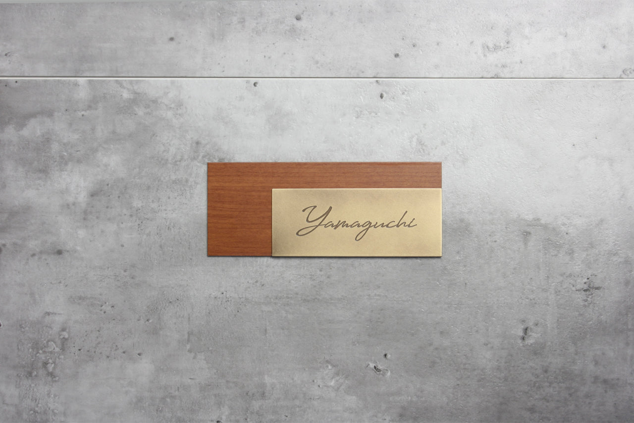 メイン画像（ブラウン）